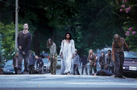  The Walking Dead: ¡Una apocalipsis zombie que te dejará sin aliento y con ganas de más!